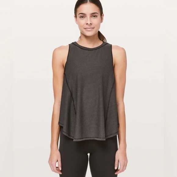 Lululemon To The Beat Tank lululemonXSoulCycle
Heathered Black Sz:8 *Reversible - Picture 3 of 12